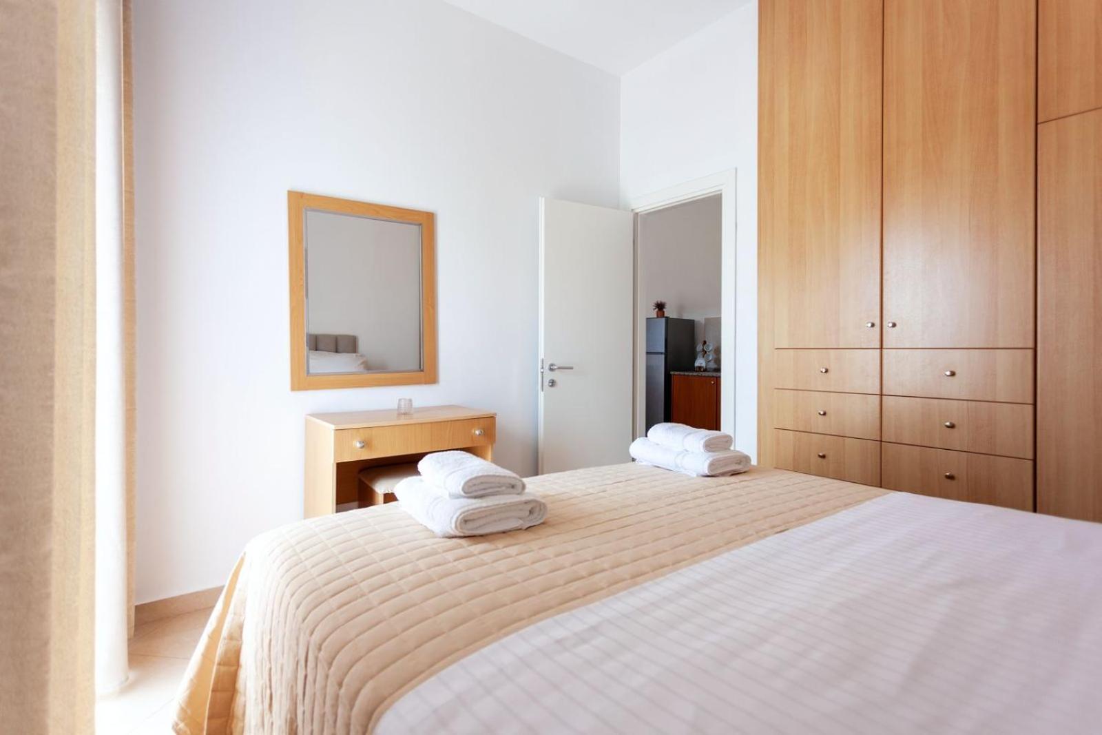Zacharias Apartments Himare Exterior photo